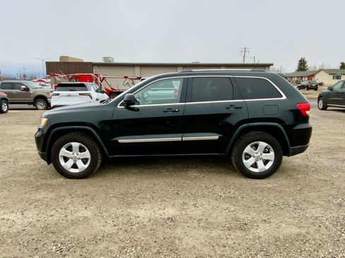 Used 2012 Jeep Grand Cherokee Laredo image 2