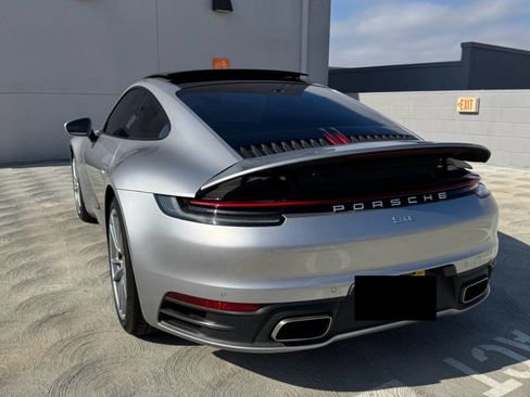 Used 2020 Porsche 911 Carrera RWD image 9
