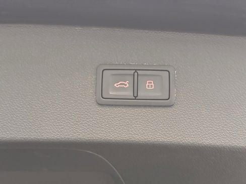 Used 2017 Audi S7 Premium Plus w/ Cold Weather Package image 36