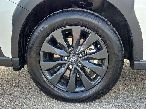 Certified 2025 Subaru Outback Onyx Edition XT AWD/4WD image 9
