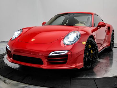 Used 2014 Porsche 911 Turbo S AWD/4WD image 4