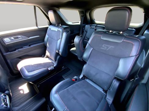Used 2025 Ford Explorer ST w/ Sun And Sound Package RWD image 20