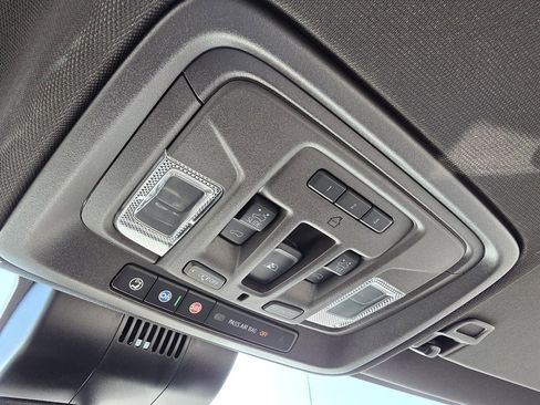 Used 2024 GMC Sierra 1500 SLT w/ SLT Premium Plus Package image 20