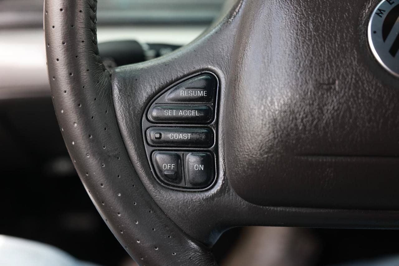 Used 2003 Mercury Marauder RWD image 34