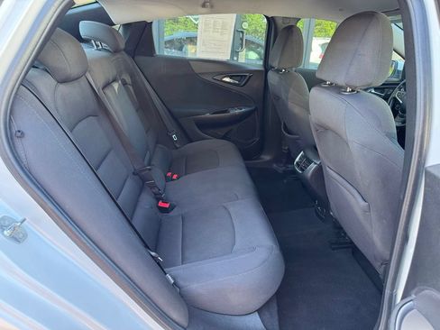 Used 2016 Chevrolet Malibu LT FWD image 19