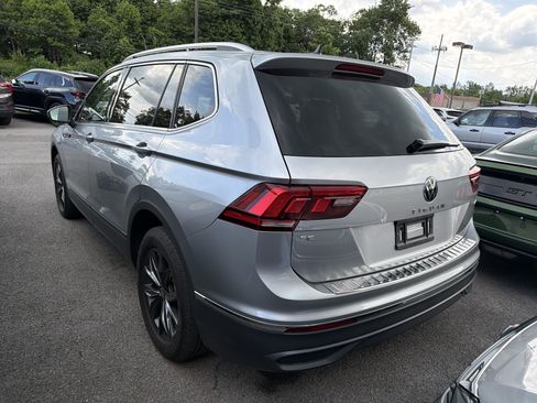 Used 2024 Volkswagen Tiguan SE AWD/4WD image 5