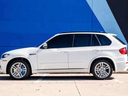 Used 2012 BMW X5 M image 32