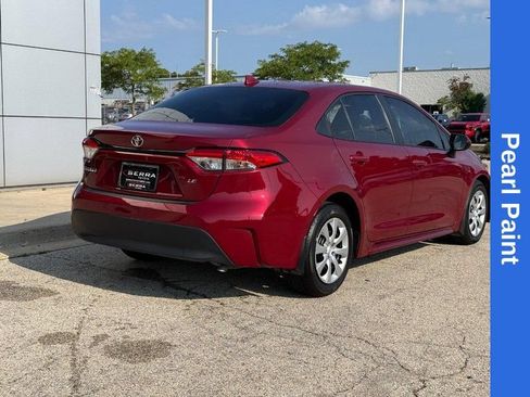 Used 2025 Toyota Corolla LE FWD image 3