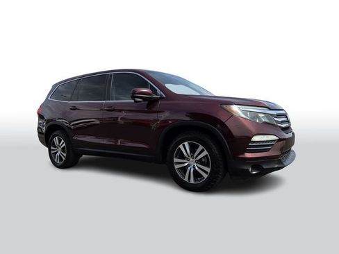 Used 2016 Honda Pilot EX image 2