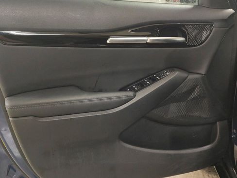 Used 2021 Kia Seltos EX image 18