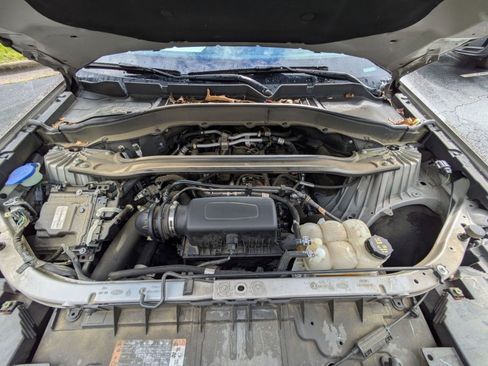 Used 2021 Ford Explorer Limited w/ Equipment Group 301A image 31