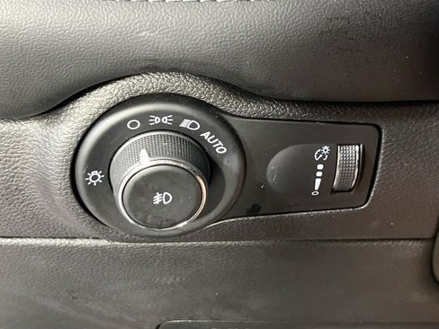 Used 2021 Dodge Durango SXT AWD/4WD image 10