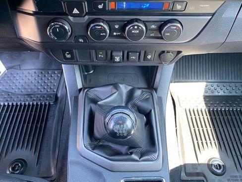 Used 2020 Toyota Tacoma TRD Off-Road w/ TRD Premium Off Road Package image 17