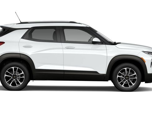 New 2026 Chevrolet TrailBlazer LT w/ Convenience Package FWD image 3