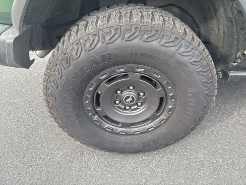 Used 2024 Ford Bronco Everglades image 7