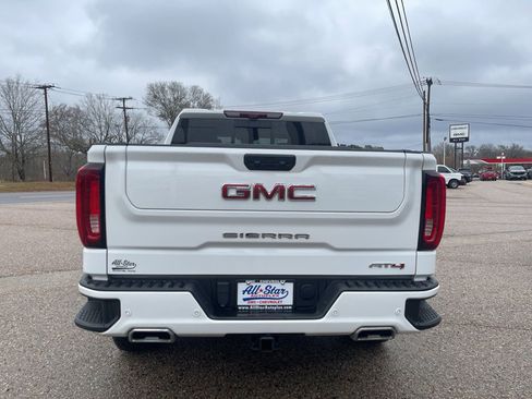 Used 2024 GMC Sierra 1500 AT4 w/ Technology Package image 7