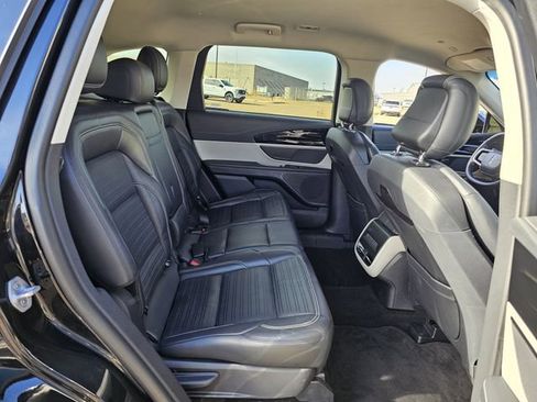 Certified 2024 Lincoln Nautilus Reserve image 28