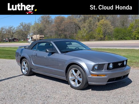 Used 2006 Ford Mustang GT Premium RWD image 1