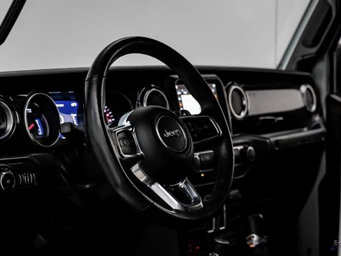 Used 2022 Jeep Wrangler Unlimited Rubicon w/ Xtreme Recon 35" Tire Package image 51