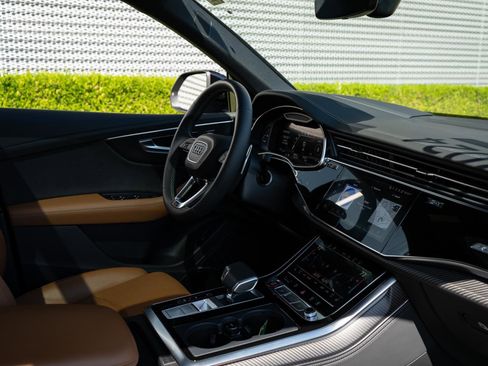 Certified 2024 Audi RS Q8 AWD/4WD image 45