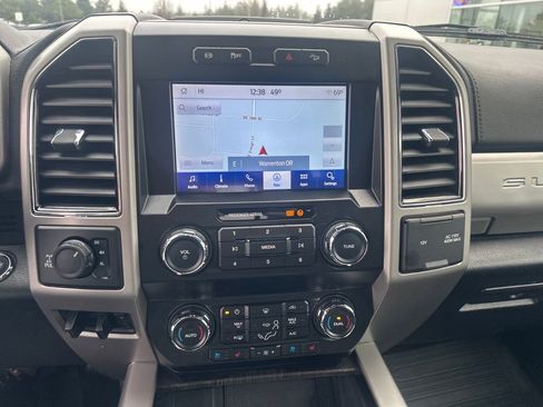 Used 2021 Ford F350 Lariat image 17