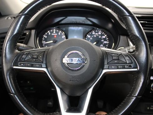 Used 2020 Nissan Rogue SV AWD/4WD image 30