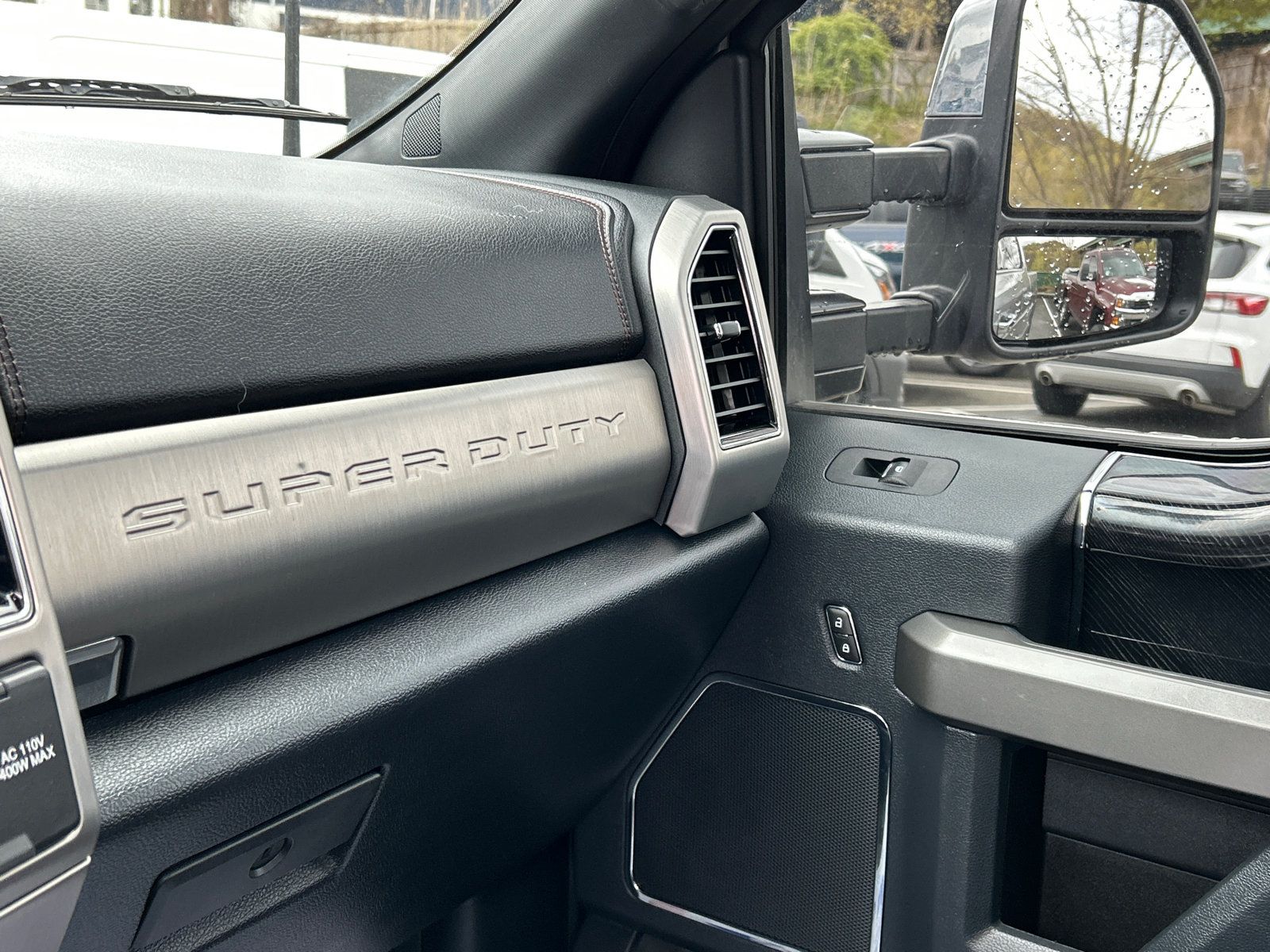 Used 2022 Ford F350 Platinum AWD/4WD image 19