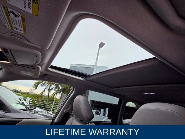 Used 2023 Subaru Forester Limited AWD/4WD image 6
