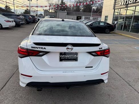 Used 2022 Nissan Sentra SR w/ Midnight Edition image 10