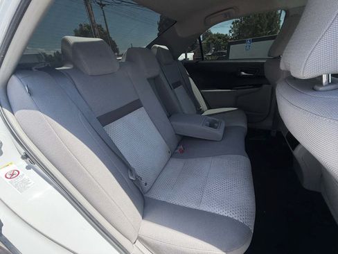 Used 2013 Toyota Camry LE FWD image 29
