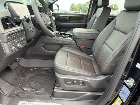 New 2026 Chevrolet Tahoe High Country w/ Sun And Tow Package AWD/4WD image 17