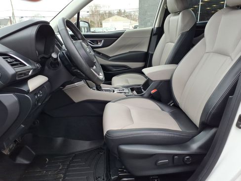 Certified 2023 Subaru Forester Limited image 9