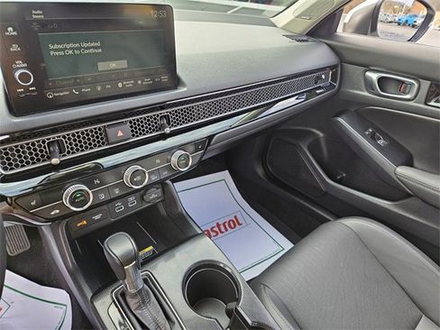 Used 2023 Honda Civic Touring image 22
