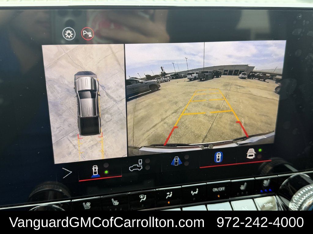 New 2026 GMC Canyon AT4 w/ Technology Plus Package AWD/4WD image 14