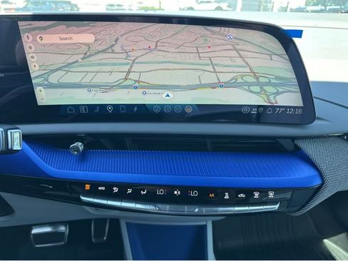 New 2026 Cadillac Optiq Luxury 1 image 20