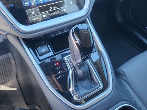 Used 2025 Subaru Outback Onyx Edition XT w/ Popular Package #2 image 19