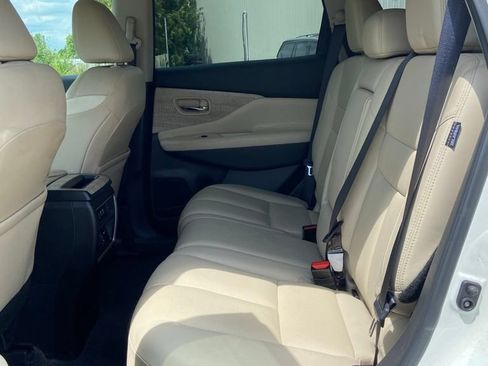 Used 2020 Nissan Murano SL w/ Moonroof Package AWD/4WD image 12