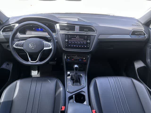Used 2024 Volkswagen Tiguan SE FWD image 22