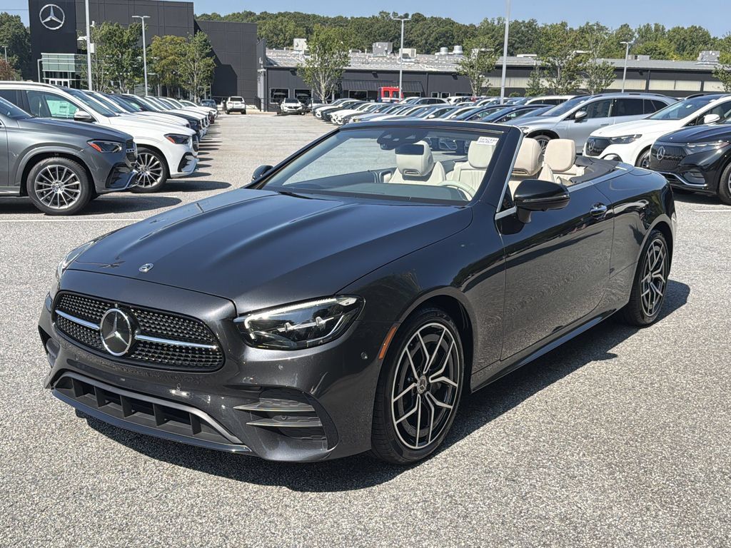 Used 2023 Mercedes-Benz E 450 Cabriolet image 4