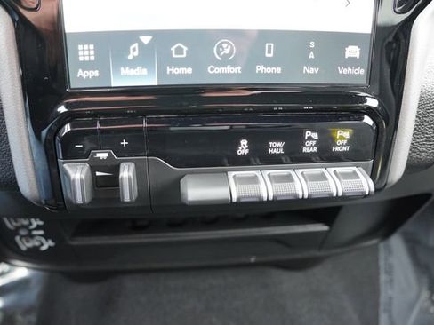 Certified 2024 RAM 2500 Big Horn w/ Night Edition image 26