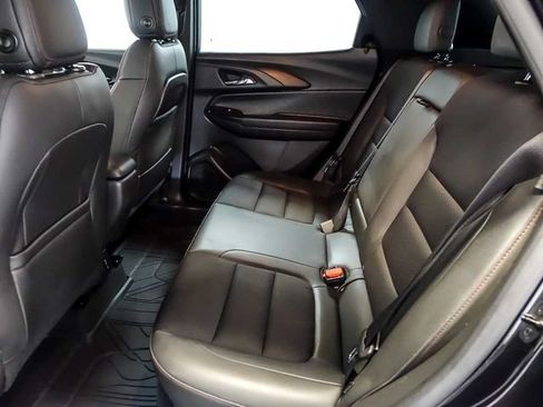 Used 2023 Chevrolet TrailBlazer RS w/ Convenience Package FWD image 14