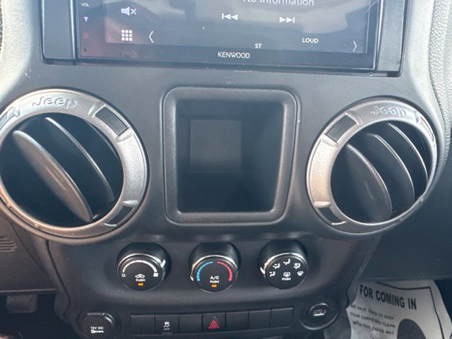 Used 2017 Jeep Wrangler Unlimited Sport AWD/4WD image 17