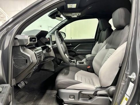 Used 2025 Toyota Tacoma TRD Off-Road AWD/4WD image 16