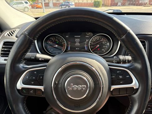 Used 2018 Jeep Compass Latitude w/ Popular Equipment Group AWD/4WD image 26