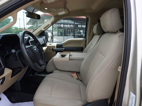 Used 2017 Ford F150 XLT w/ Equipment Group 302A Luxury AWD/4WD image 23