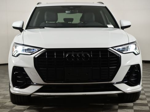 Used 2022 Audi Q3 2.0T Premium Plus w/ Premium Plus Package image 5