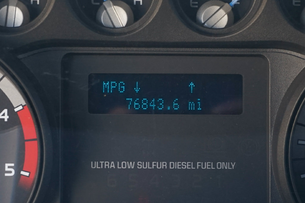 Used 2016 Ford F650 2WD Crew Cab Super Duty image 32