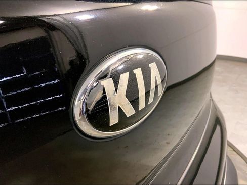 Used 2015 Kia Soul + FWD image 29