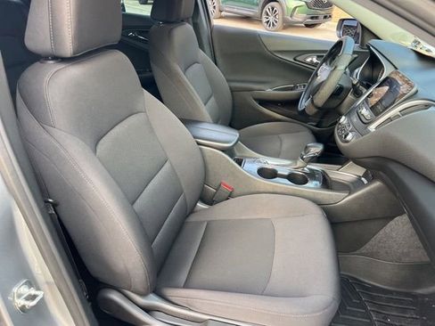Used 2023 Chevrolet Malibu LT w/ Sport Edition image 32