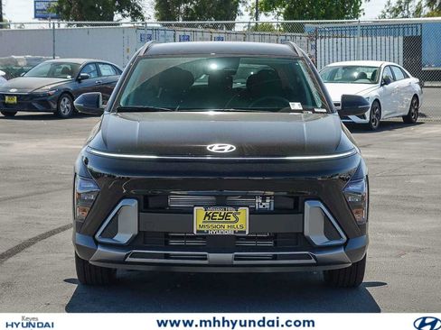 New 2026 Hyundai Kona SEL Premium FWD image 2